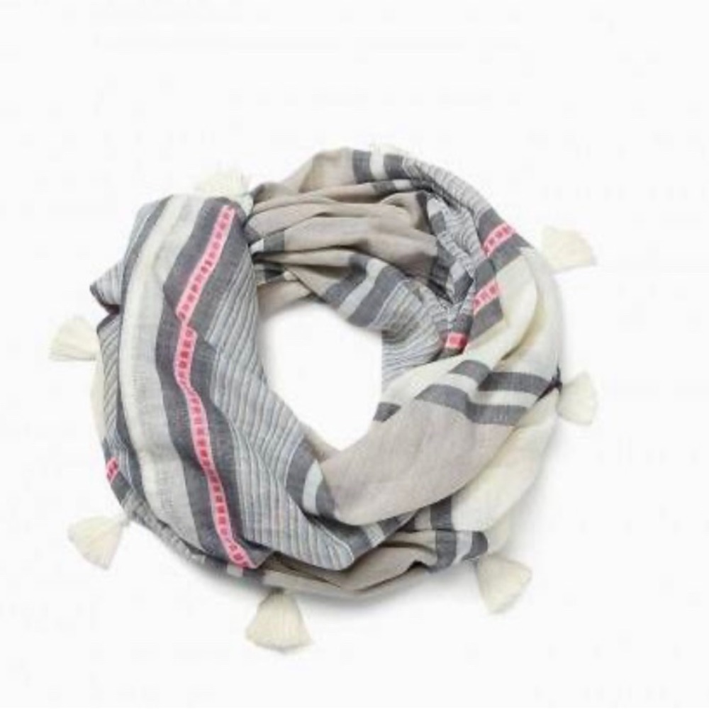 Infinity Scarf Embarcadero